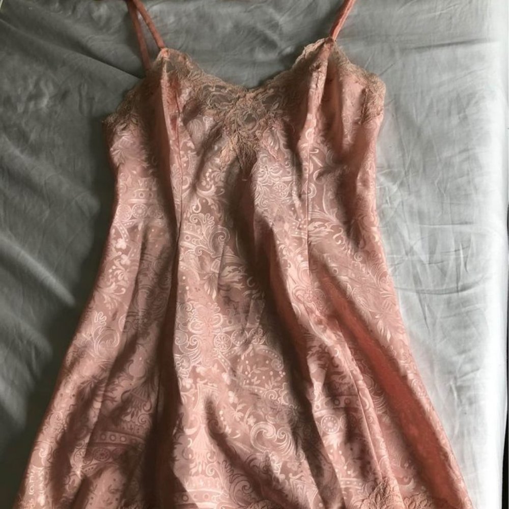 Vintage Victoria’s Secret Gold Label Pink Slip